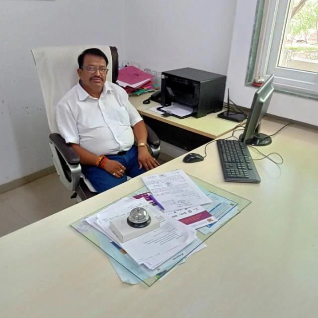 Faculty Member